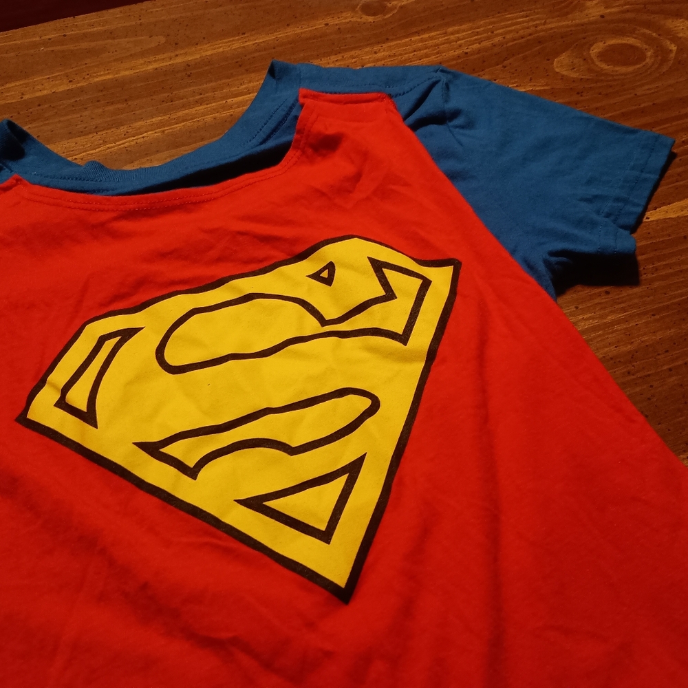 SUPERGIRL T-SHIRT WITH CAPE - Small // Cosplay Costume Tee Shirt DC Comics Hero - Picture 9 of 14